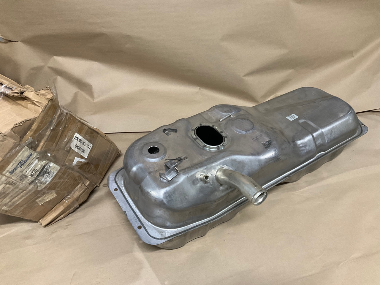 Minor Dent - Spectra MZ7D Fuel Gas Tank - 1990-1993 Mazda B2200, B2600 Ext. Cab