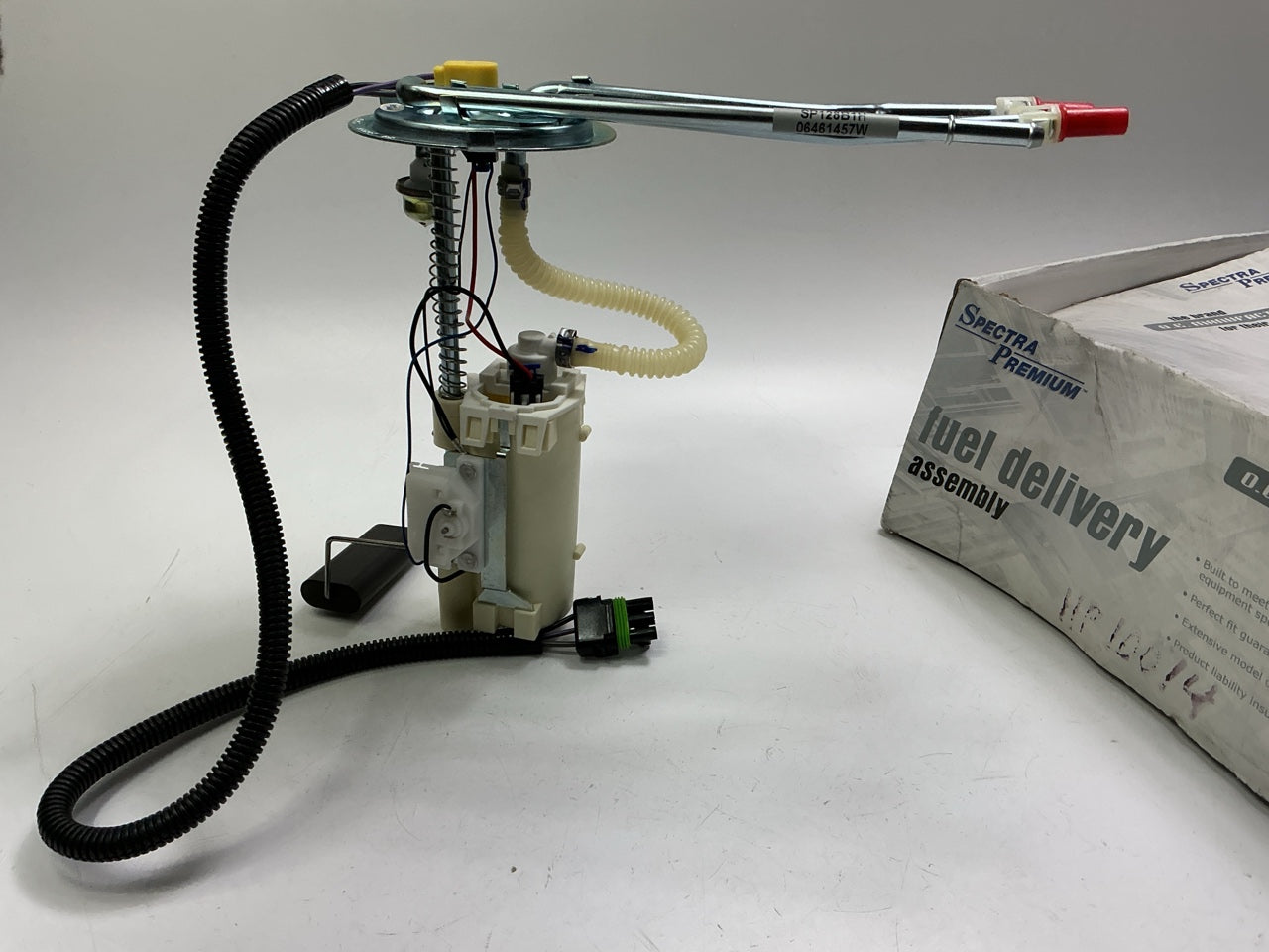 Spectra SP128B1H Fuel Pump And Fuel Level Sender - 1994-1996 Caprice, Impala