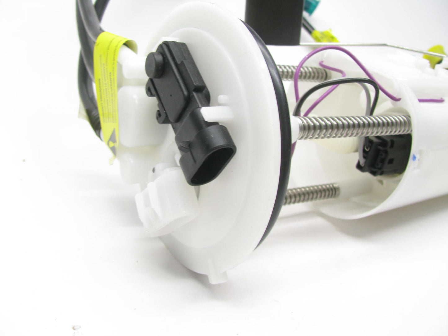 Spectra SP261M Fuel Pump Module - 1995-98 Cavalier, 1996-1998 Achieva, Grand Am