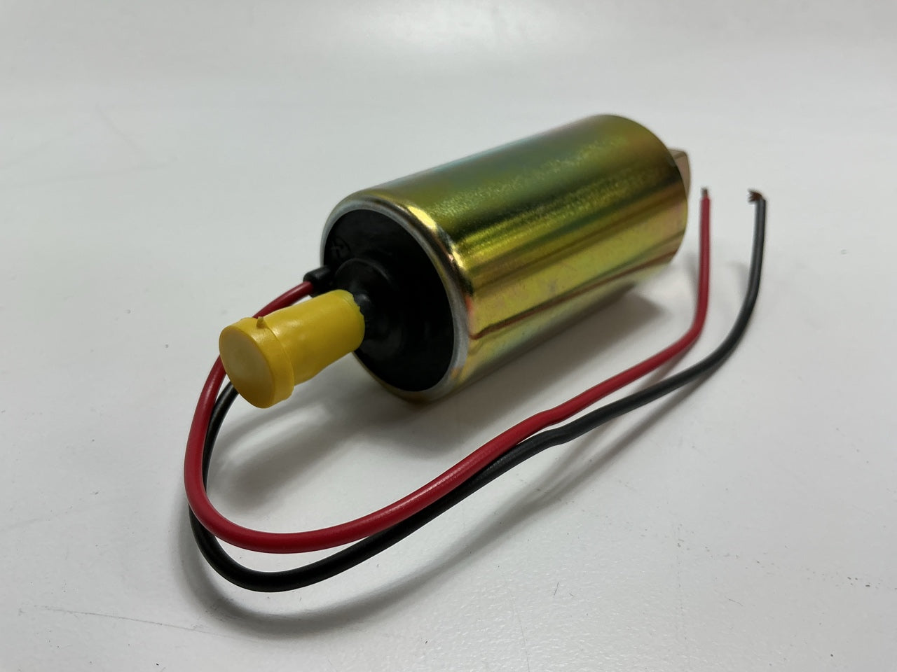 Spectra SP8016 Universal Electric Fuel Pump 12V, 2.5 - 4.5 PSI
