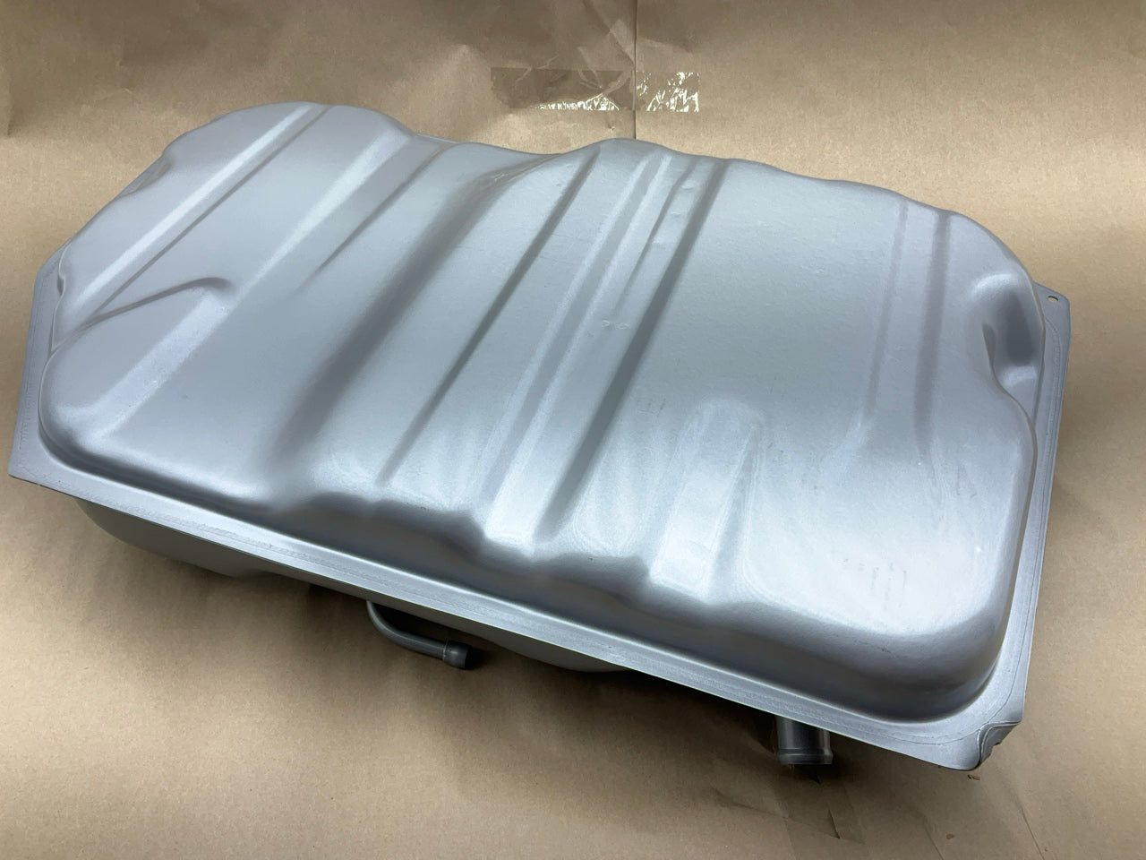 BENT CORNER See Photos - Spectra TO14A Fuel Gas Tank - 1993-1997 Toyota Corolla