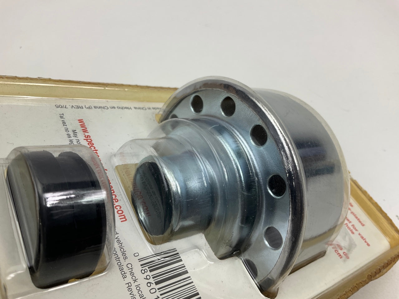 Spectre Performance 4276 1-1/4'' Push-In Valve Covert Breather With Grommet