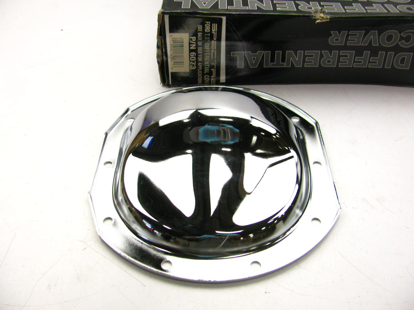 Spectre 6073 Rear Chrome Differential Cover For 10-Bolt Ford 7.5'' Differential