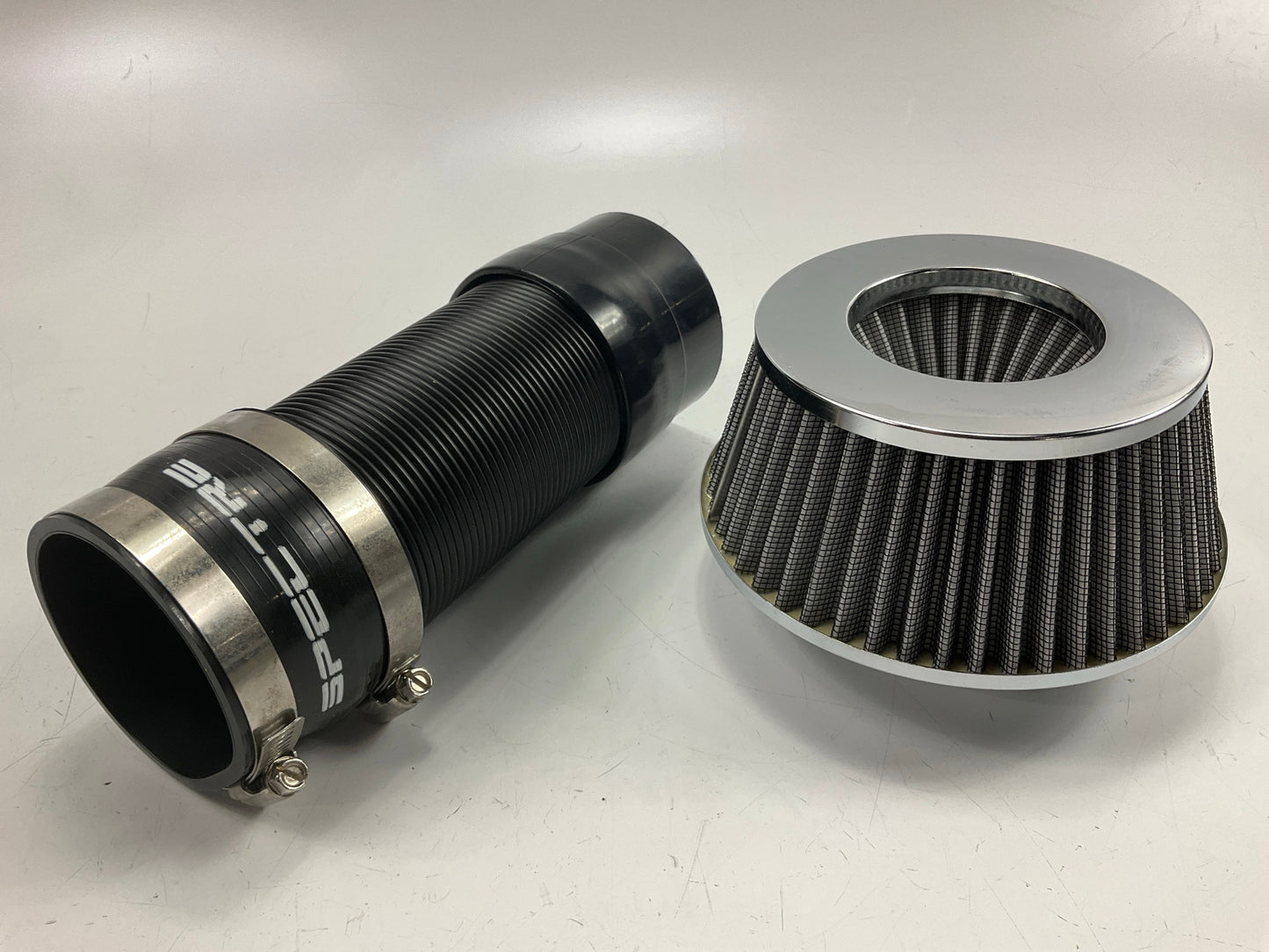 SCRATCHED, SEE PHOTOS Spectre 8220 UNIVERSAL 3'' Cold Air Intake System W/ Filter
