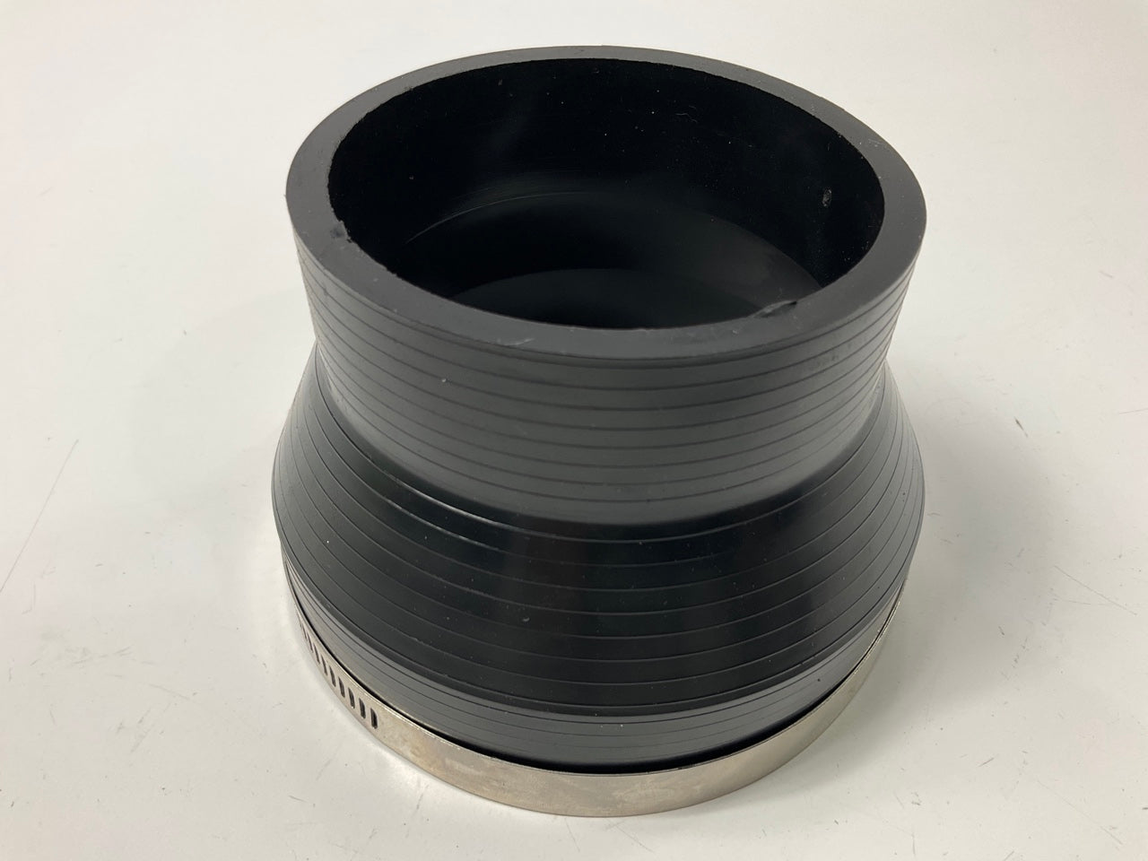 Spectre 9761 Air Intake Tube Reducer Coupler - 4'' X 3'' Black W/ 2 Hose Clamps