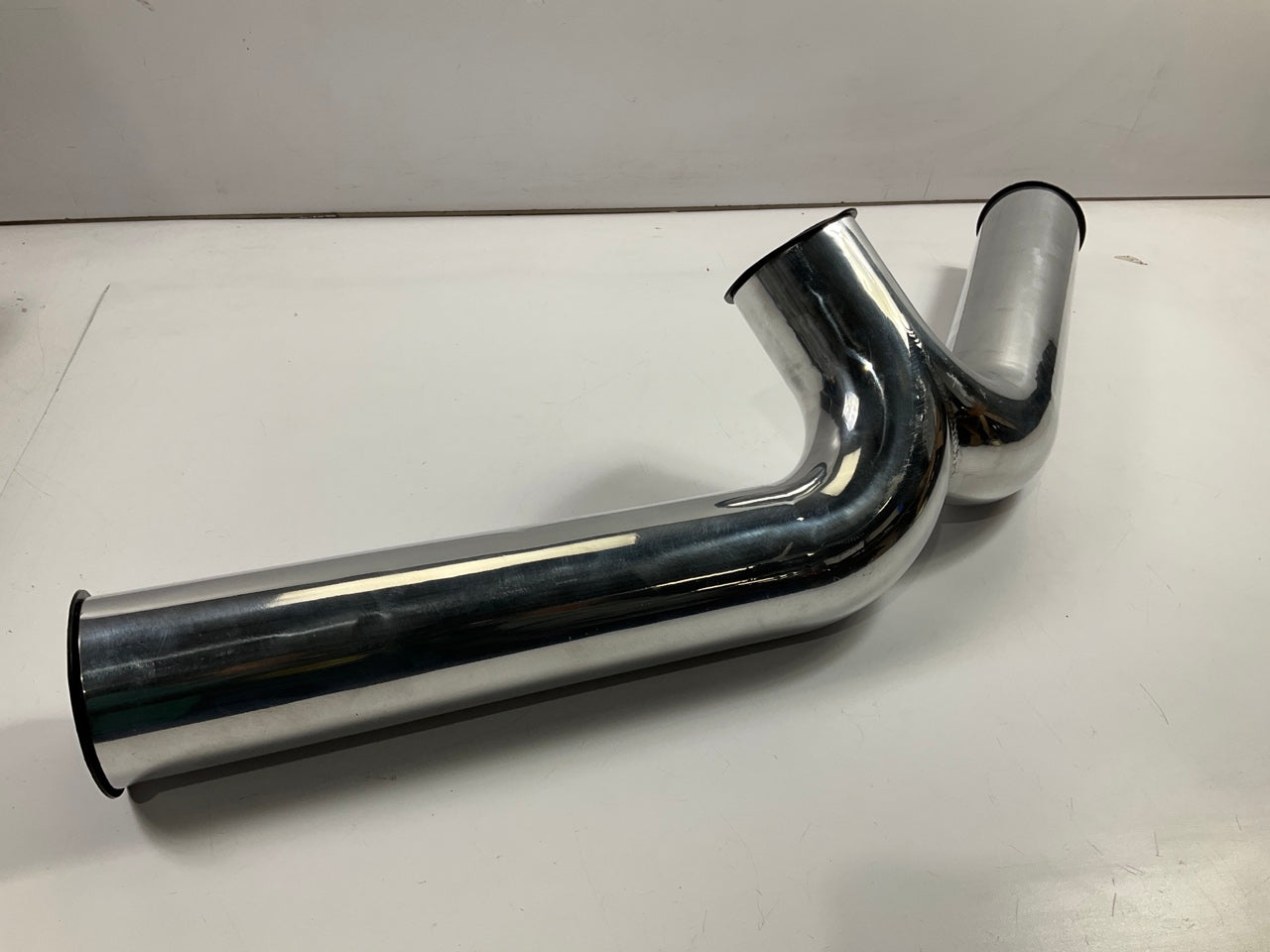DENTED - Spectre 97956 Aluminum Polished 4'' Cold Air Intake Tube Y-Pipe 16'' Legs
