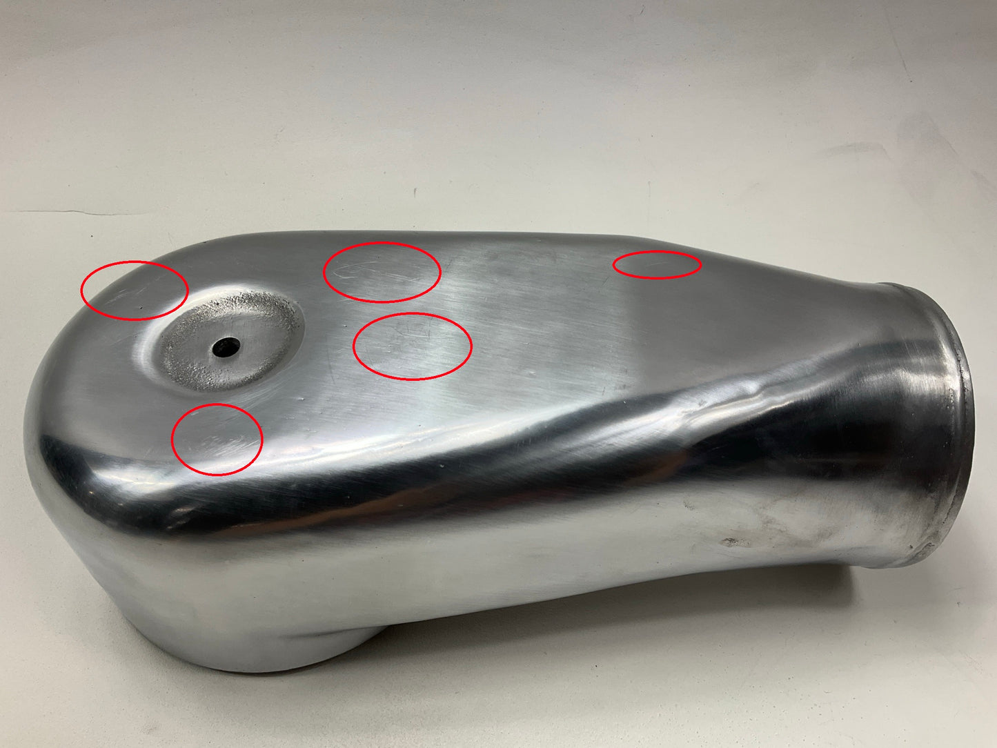 SCRATCHED Spectre 9849 Performance 4'' Single Air Intake Carburetor Plenum 4'' Dia