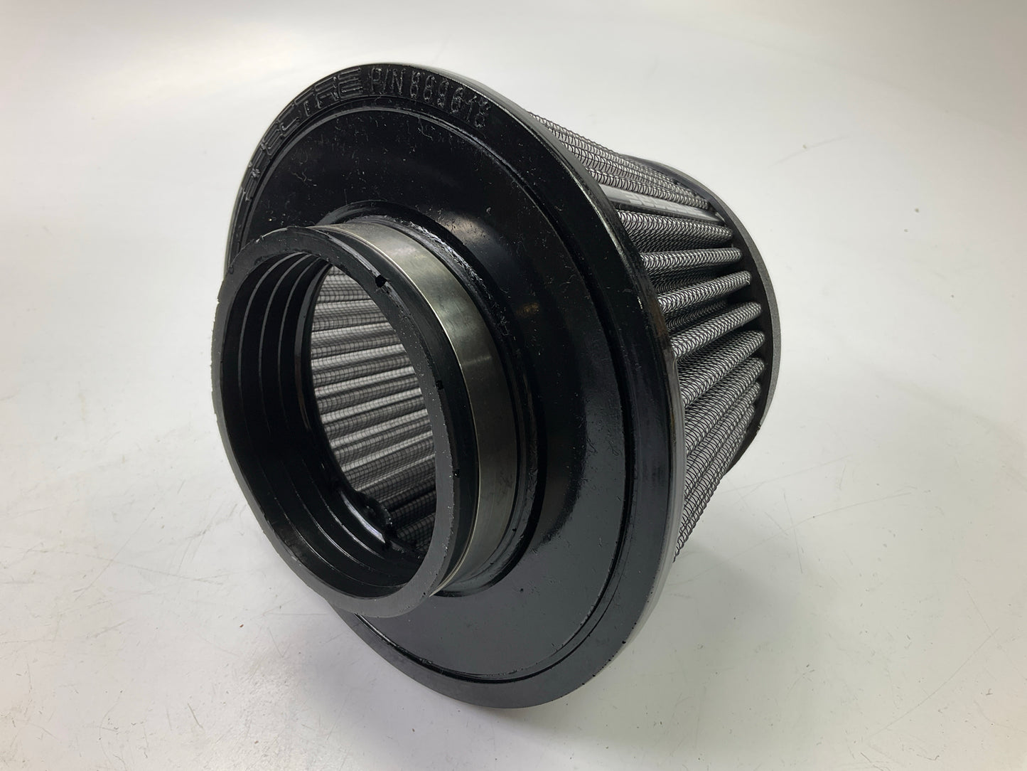 Spectre HPR9618W Performance Conical High-flow White Air Filter 3.5'' Inlet