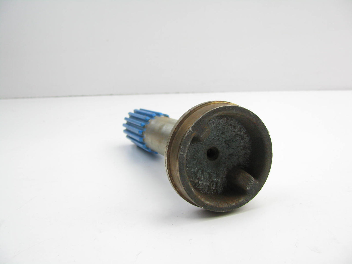 Spicer 2-40-1811 Driveshaft Tube Yoke'' - 1.375 X 16 Spline 2.500'' X 0.65'' Tube