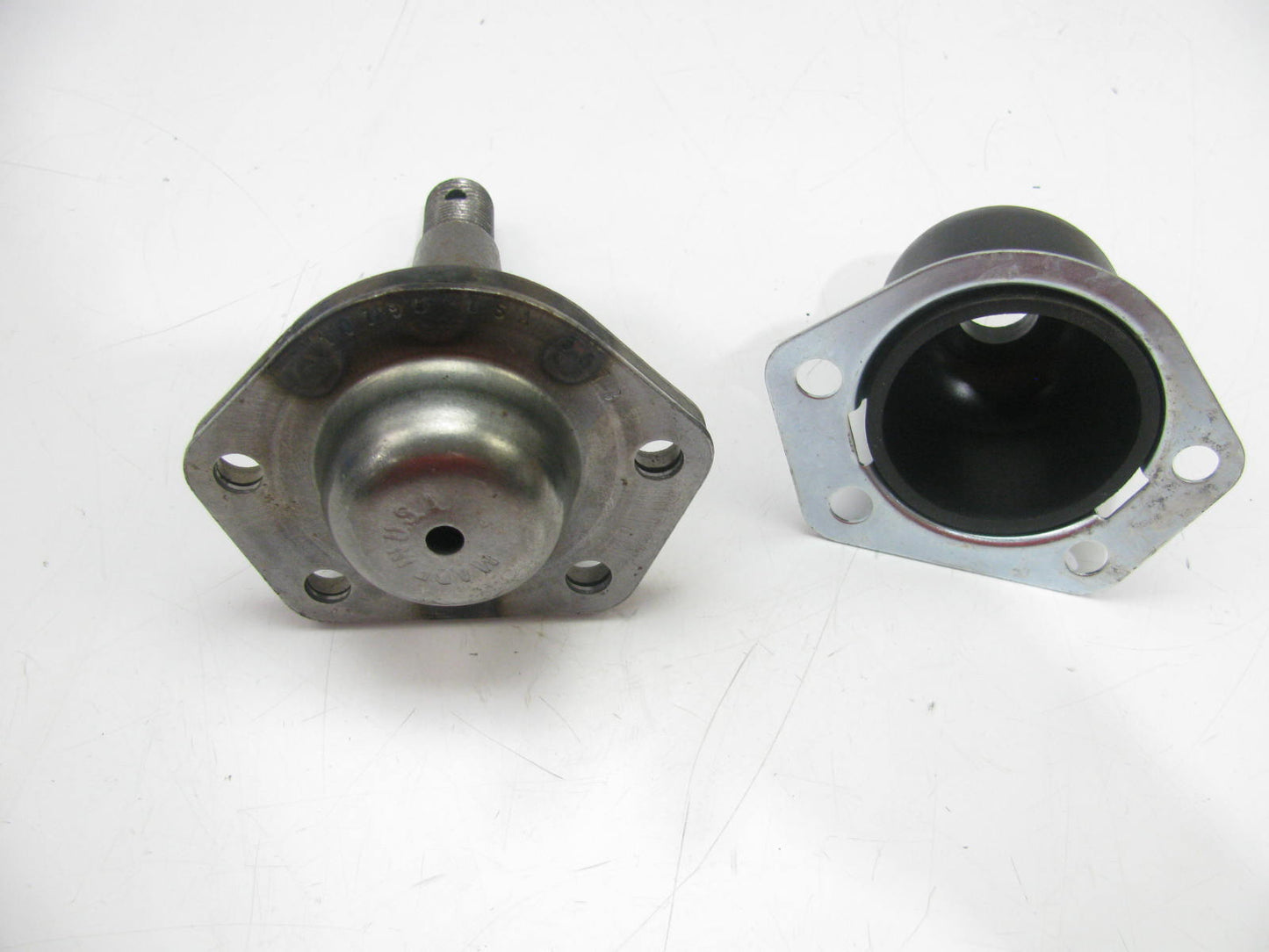 Spicer 500-1013 FRONT UPPER Suspension Ball Joint