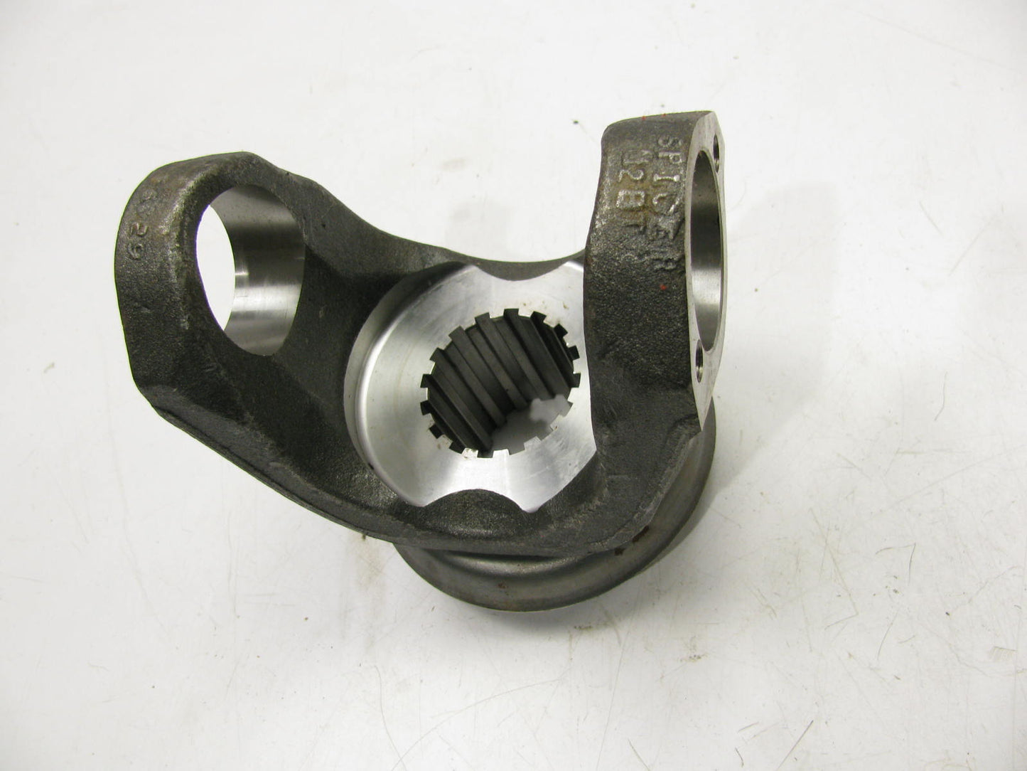 Spicer 6-4-5061X Splined Bore End Yoke - 1710 Series 2.149''x16 Spline 2.938'' Hub