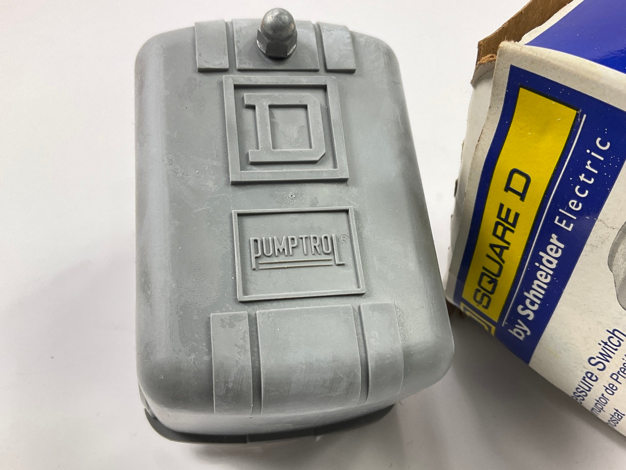 SQUARE D Pressure Switch 1/4'' FNPS/(1) Port, 95/125 Psi, 30 Psi, 40 To 150 Psi
