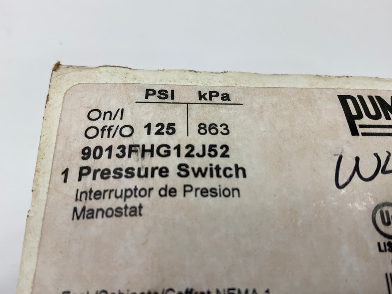 SQUARE D Pressure Switch 1/4'' FNPS/(1) Port, 95/125 Psi, 30 Psi, 40 To 150 Psi