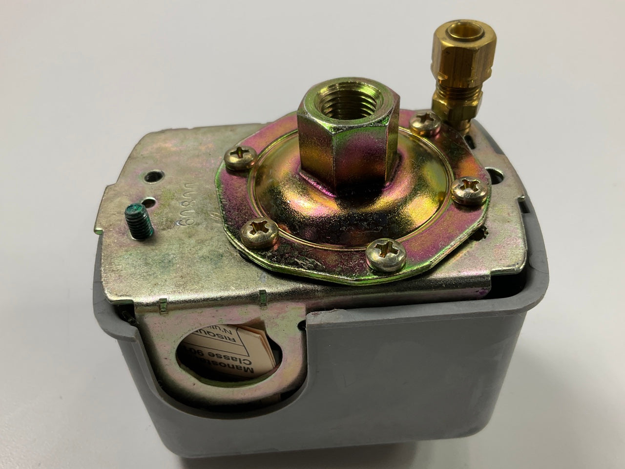 SQUARE D Pressure Switch 1/4 In FNPS/(1) Port, 95/125 Psi, 30 Psi, 40 To 150 Psi