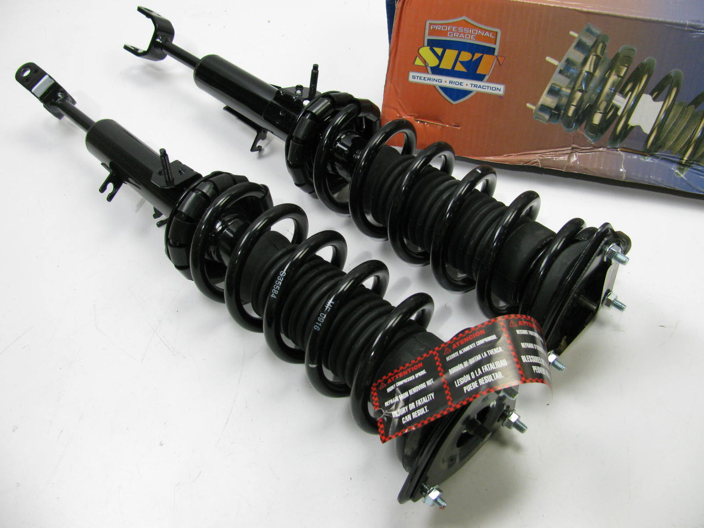Front RH & LH Strut And Coil Spring Assembly  For 2003-2007 Infiniti G35