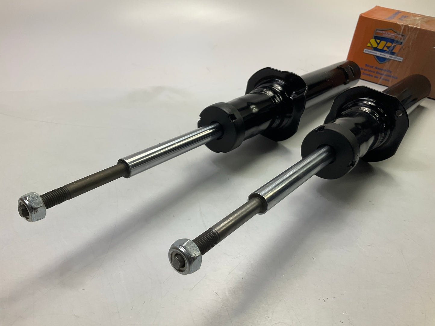 (2) FCS 335664 Front Suspension Strut Assembly For 2006-2007 Hyundai Azera