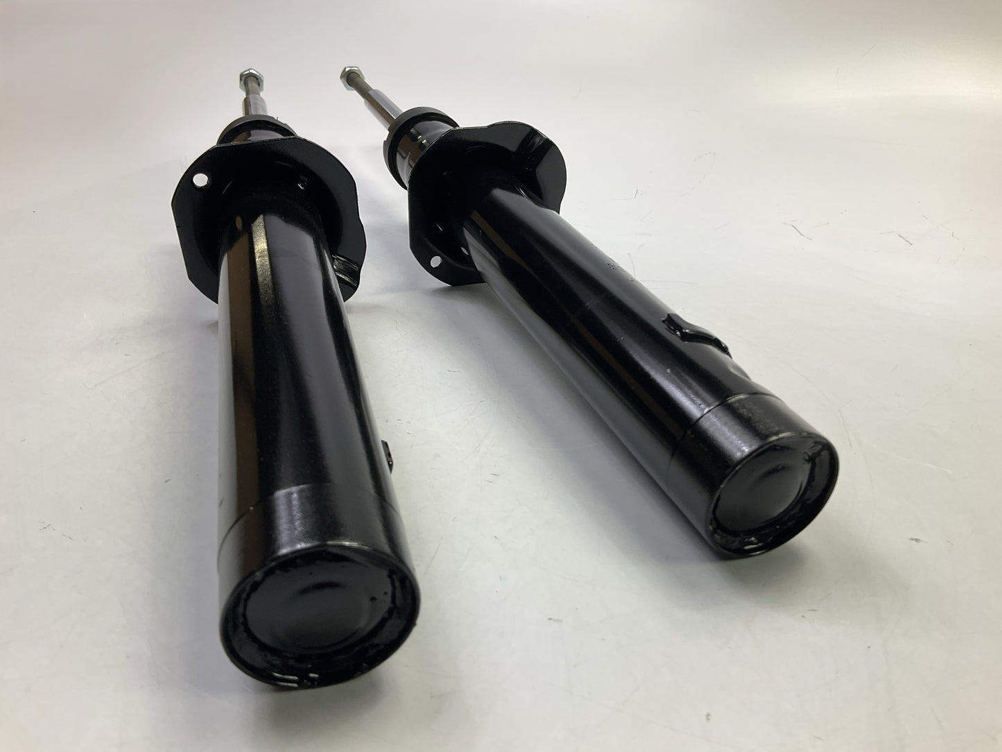 (2) FCS 335664 Front Suspension Strut Assembly For 2006-2007 Hyundai Azera