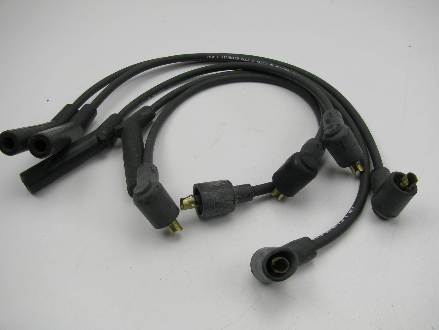 Standard Motor Products 7544 Ignition Spark Plug Wire Set