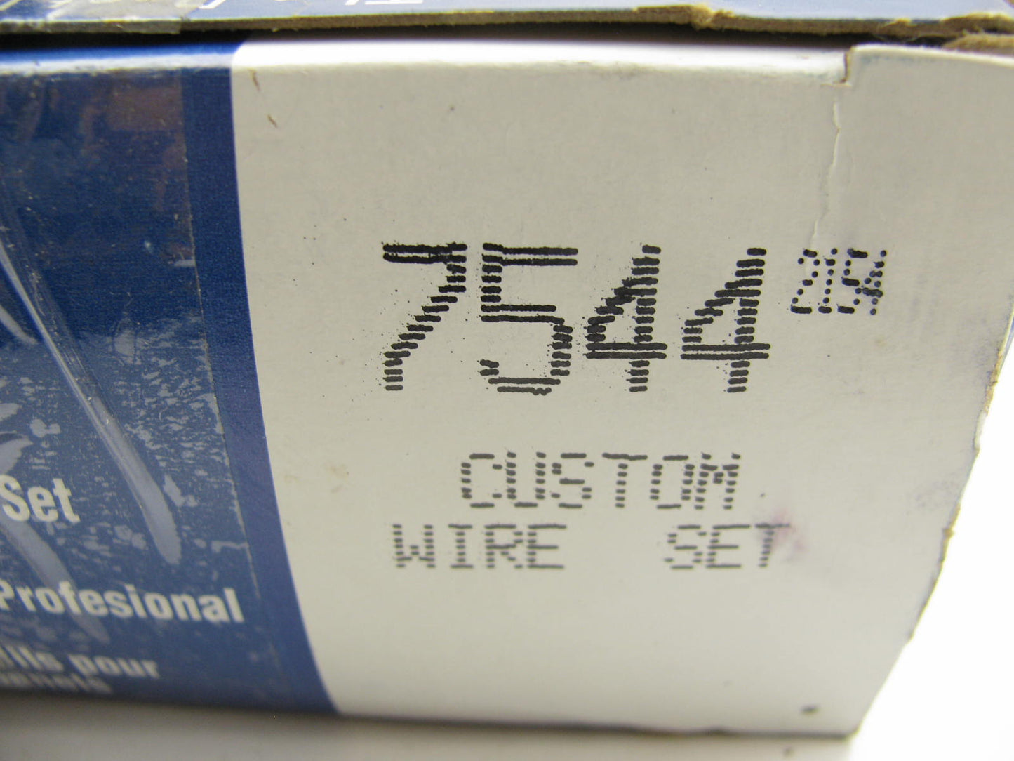 Standard Motor Products 7544 Ignition Spark Plug Wire Set