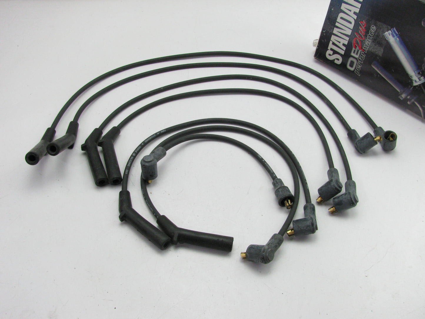 Standard 7625 Ignition Spark Plug Wire Set for 1989-1994 Mitsubishi 3.0L-V6