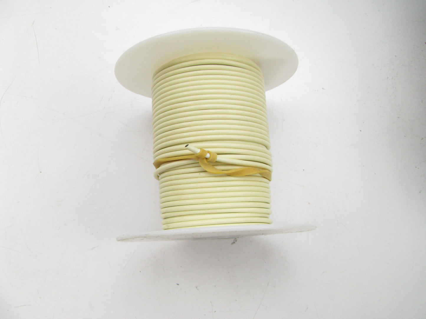 Standard Motor Products C16EW Primary Wire - 16 Gauge X 100' Long White