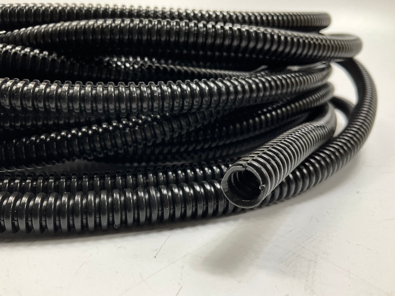 Standard CL4S Split Loom Wire Cover 1/4-Inch By 50-Foot Roll