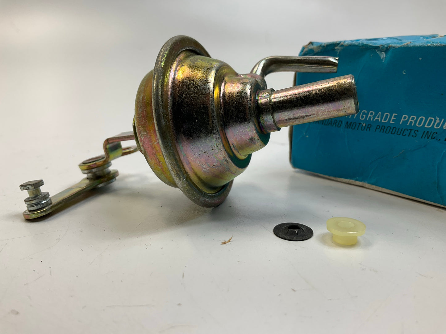 Standard CPA-292 Carburetor Choke Pull-Off - Rochester Carb. 2SE
