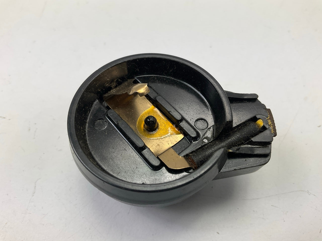 Standard DR-307 Ignition Distributor Rotor - 1949 Buick 50, 70, 1950-1952 Buick