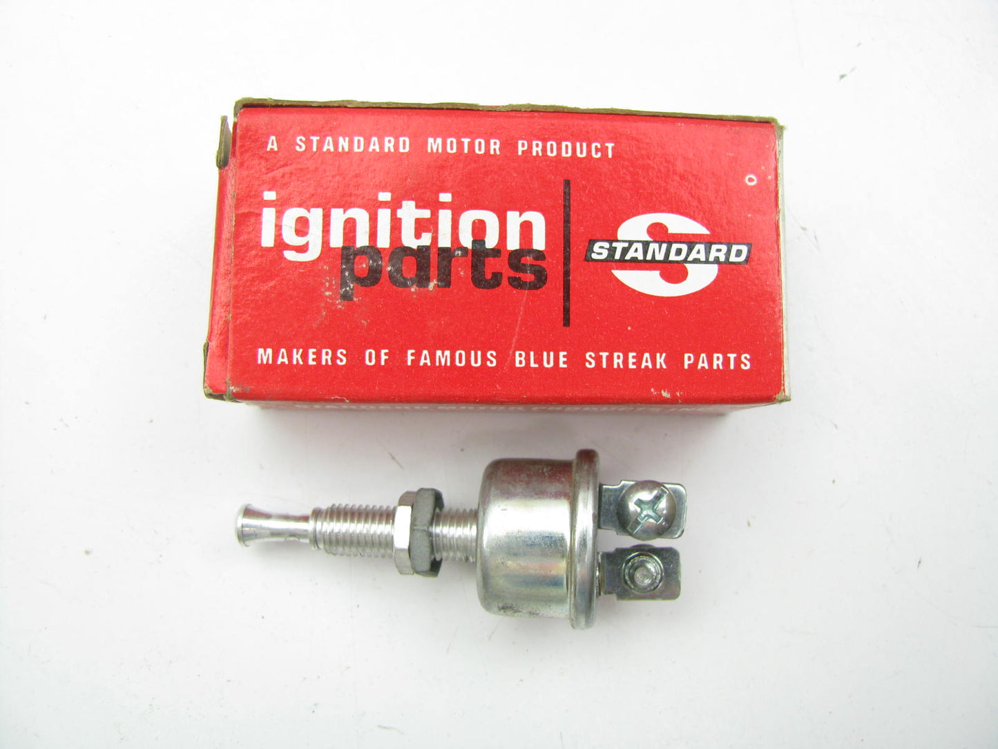 Standard Motor Products DS-31 Universal Push Pull  Switch