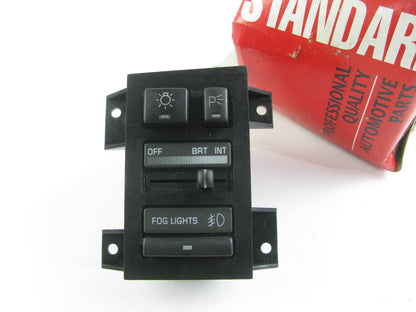 Standard Motor Products DS449 Headlight Headlamp Switch For 1992-93 Buick Regal