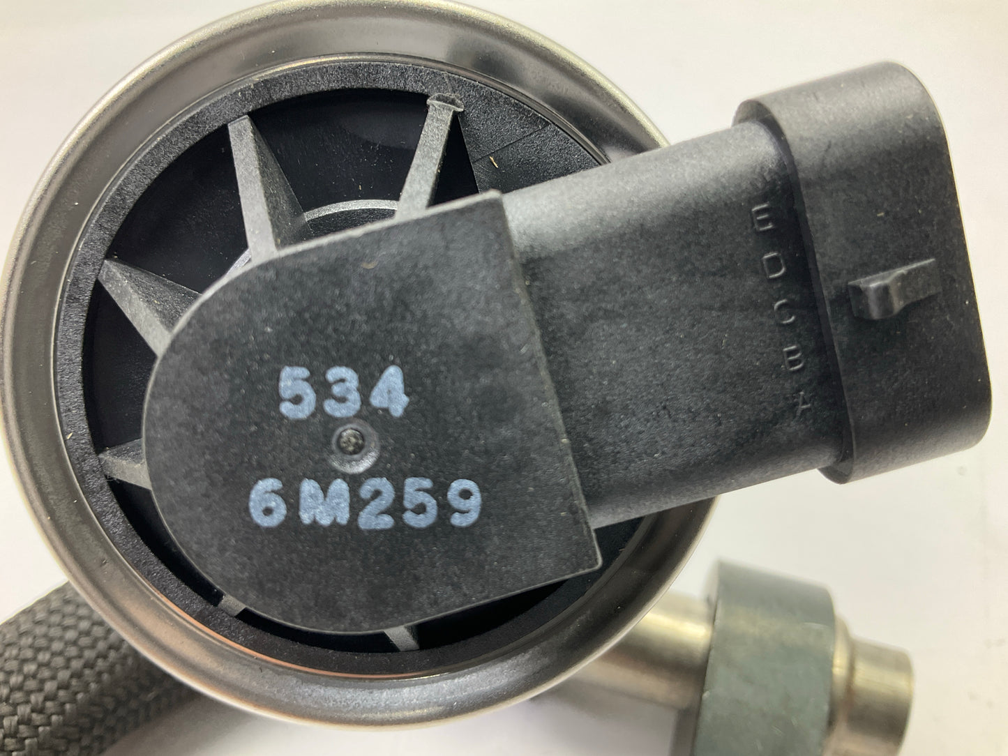 Standard EGV1116 EGR Valve For 2005-2006 Chevrolet Equinox 3.4L