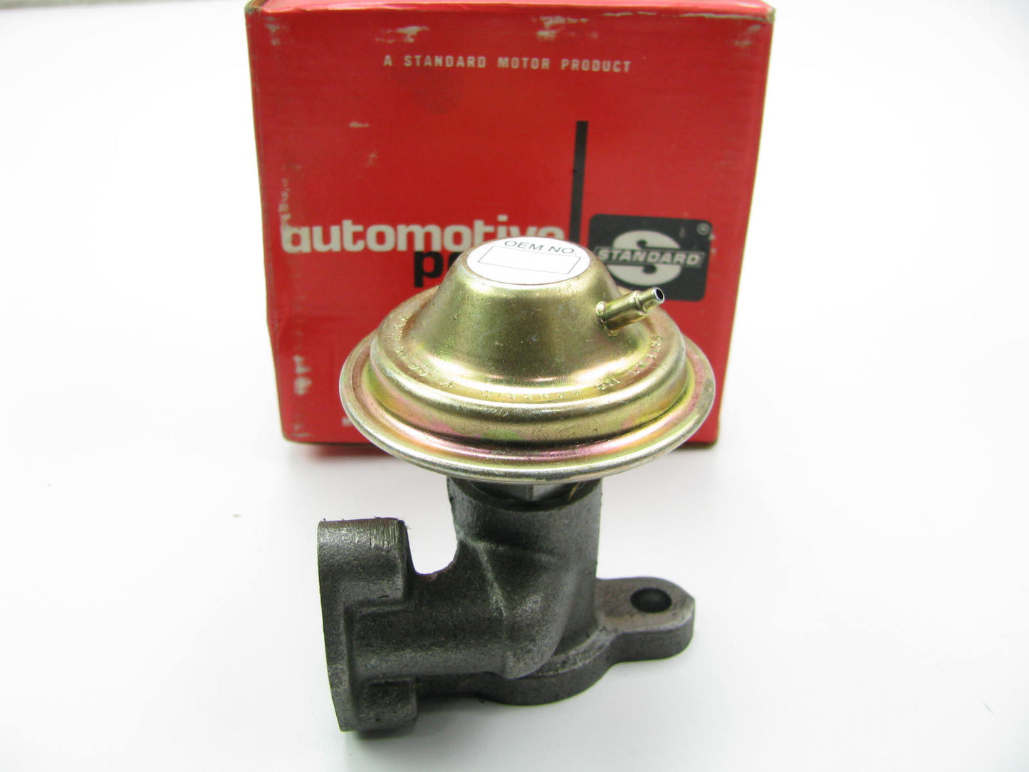 Standard Motor Products EGV132 Exhaust Gas Recirculation (EGR) Valve