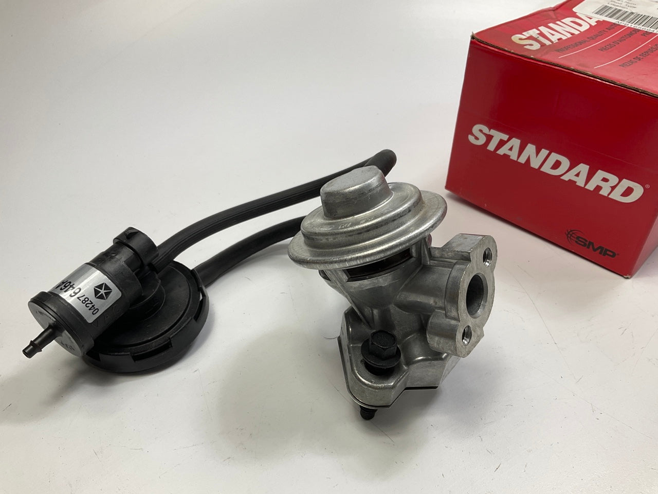 Standard EGV497 Exhaust Gas EGR Valve For 1995-2000 Chrysler Cirrus 2.5L