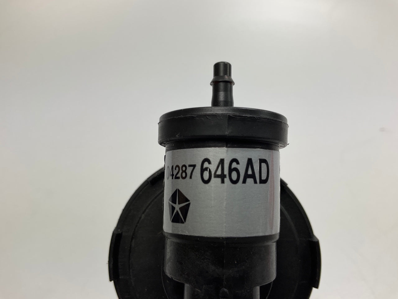 Standard EGV497 Exhaust Gas EGR Valve For 1995-2000 Chrysler Cirrus 2.5L