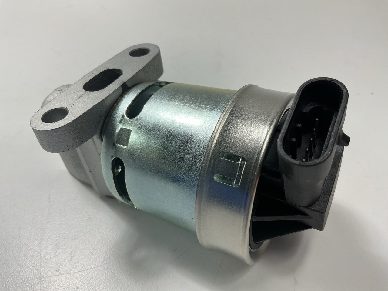 Standard EGV612 EGR Valve,  NO GASKET - EGR VALVE ONLY AS SHOWN