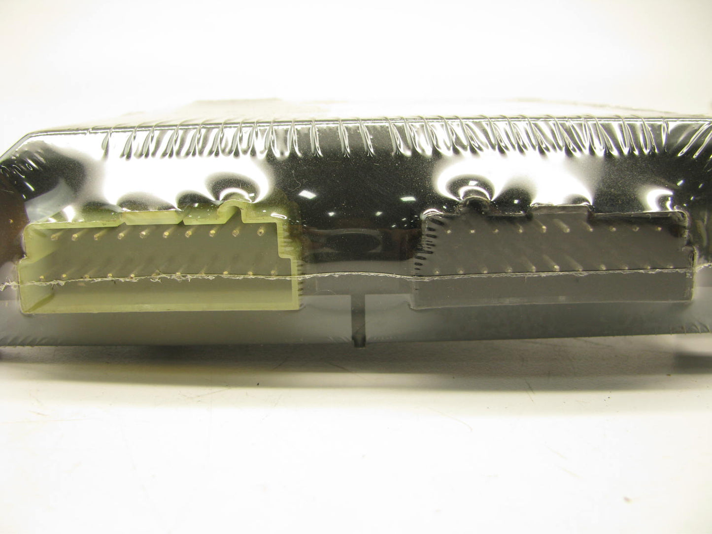 Standard Motor Products EM870 Engine Control Module/ECU/ECM/PCM