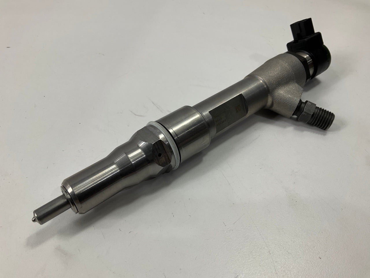 REMAN. Standard FJ960 Fuel Injector 2008-2010 Ford 6.4L-V8 Powerstroke Diesel