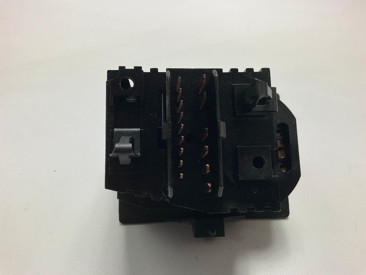 Standard HLS1022 Headlight Switch For 2000-2004 Silhouette, 2000-2005 Venture