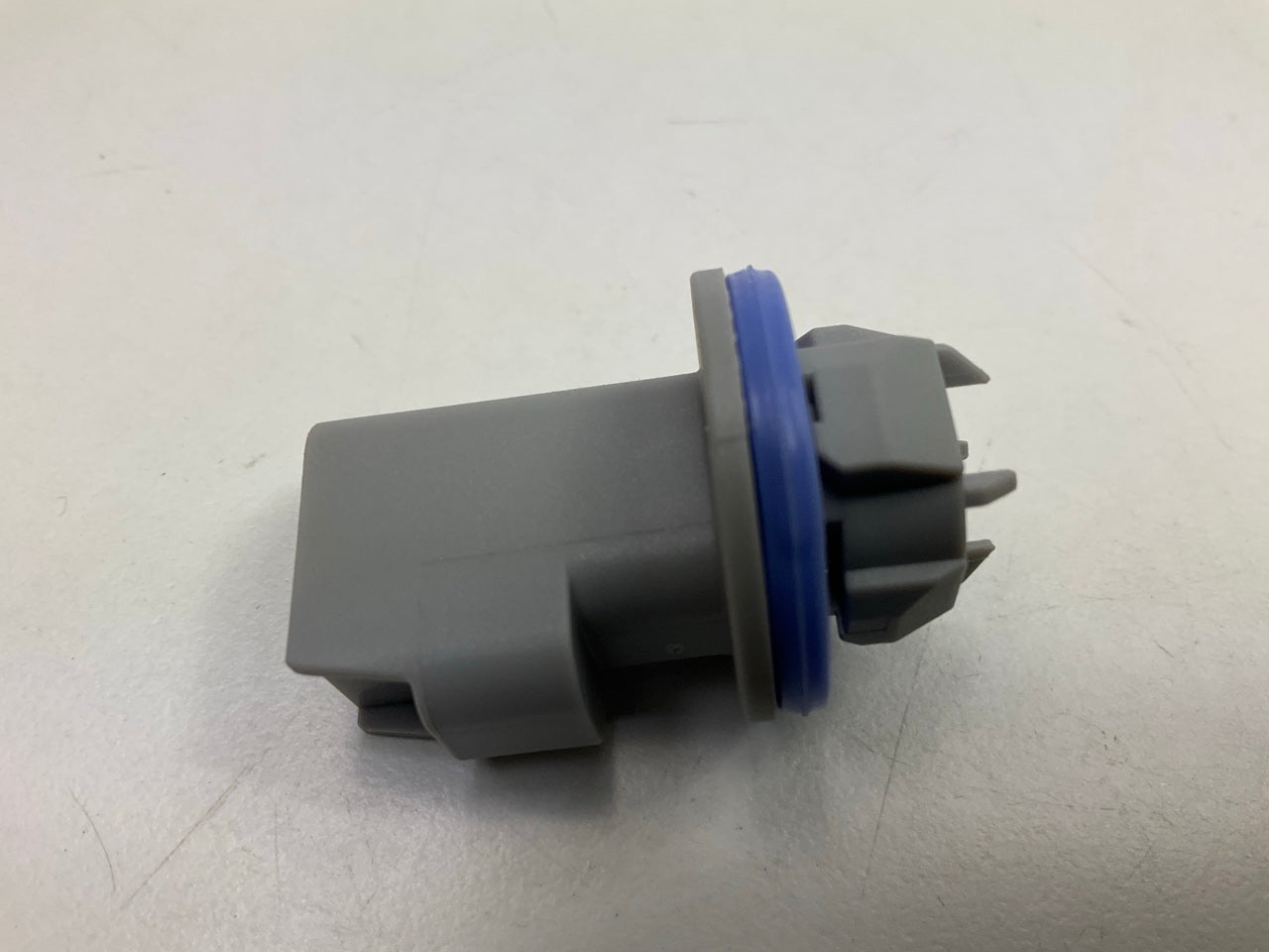 Standard Motor Products HP3995 Light Lamp Bulb Socket