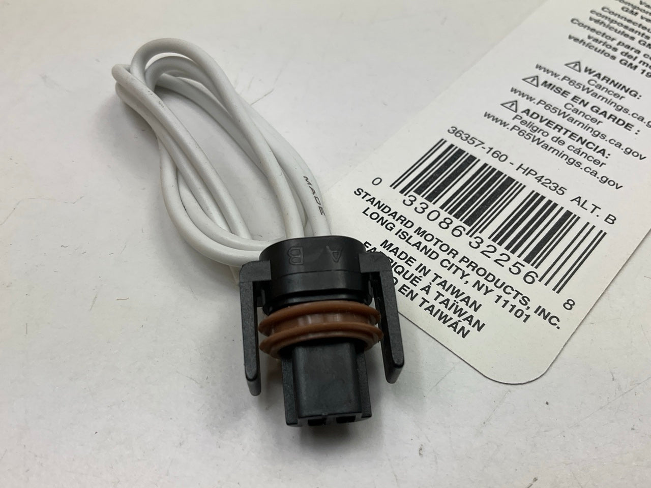 Standard Motor Products HP4235 Fuel Injector Connector Pigtail