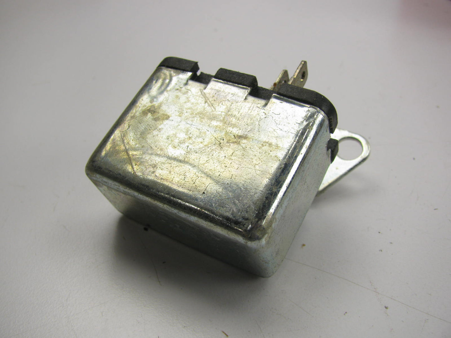 Standard Motor Products HR-117 Relay - 3 Terminal