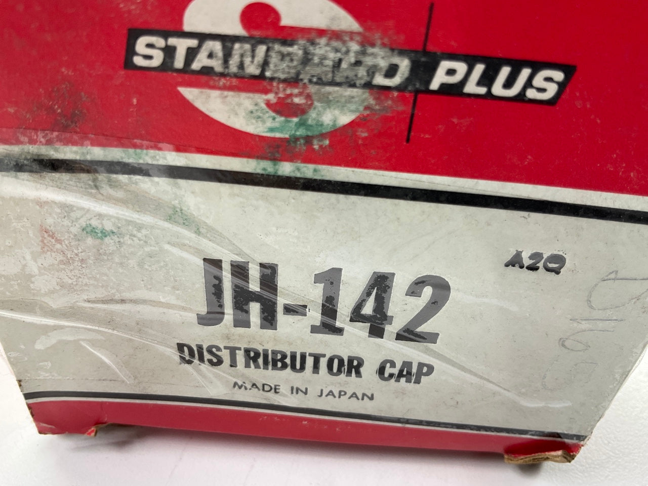 Standard Motor Products JH-142 Ignition Distributor Cap