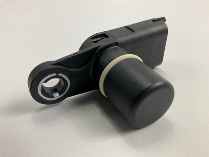 Standard Motor Products PC908 Engine Camshaft Cam Position Sensor