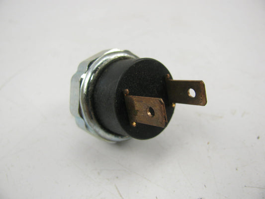 Standard Motor Products PS-129 Engine Oil Pressure Switch With Light