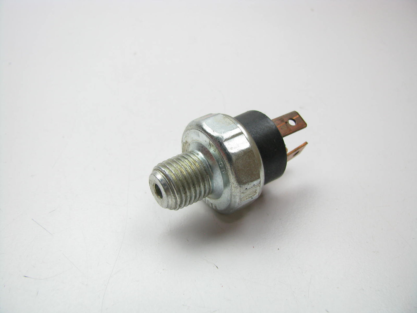 Standard PS136 Oil Pressure Sender Switch (For Light)