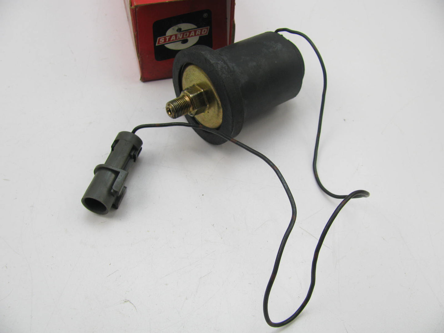 Standard Motor Products PS195 Engine Oil Pressure Switch For 86-88 Nissan Maxima