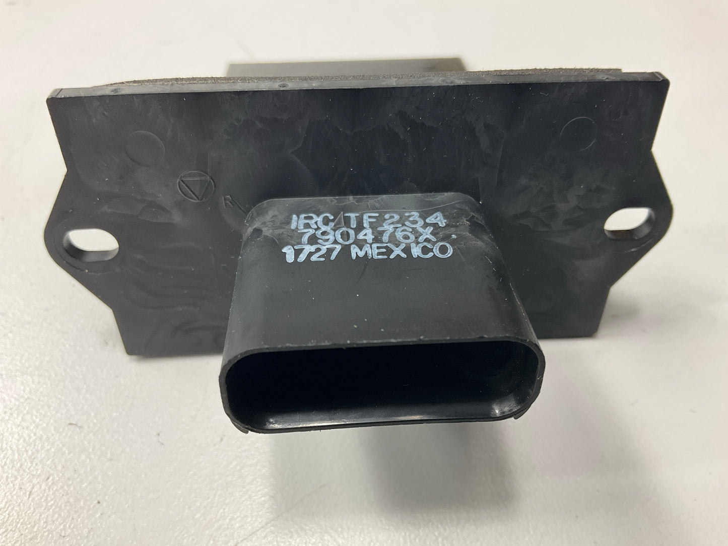 Standard Motor Products RU490 HVAC Blower Motor Resistor