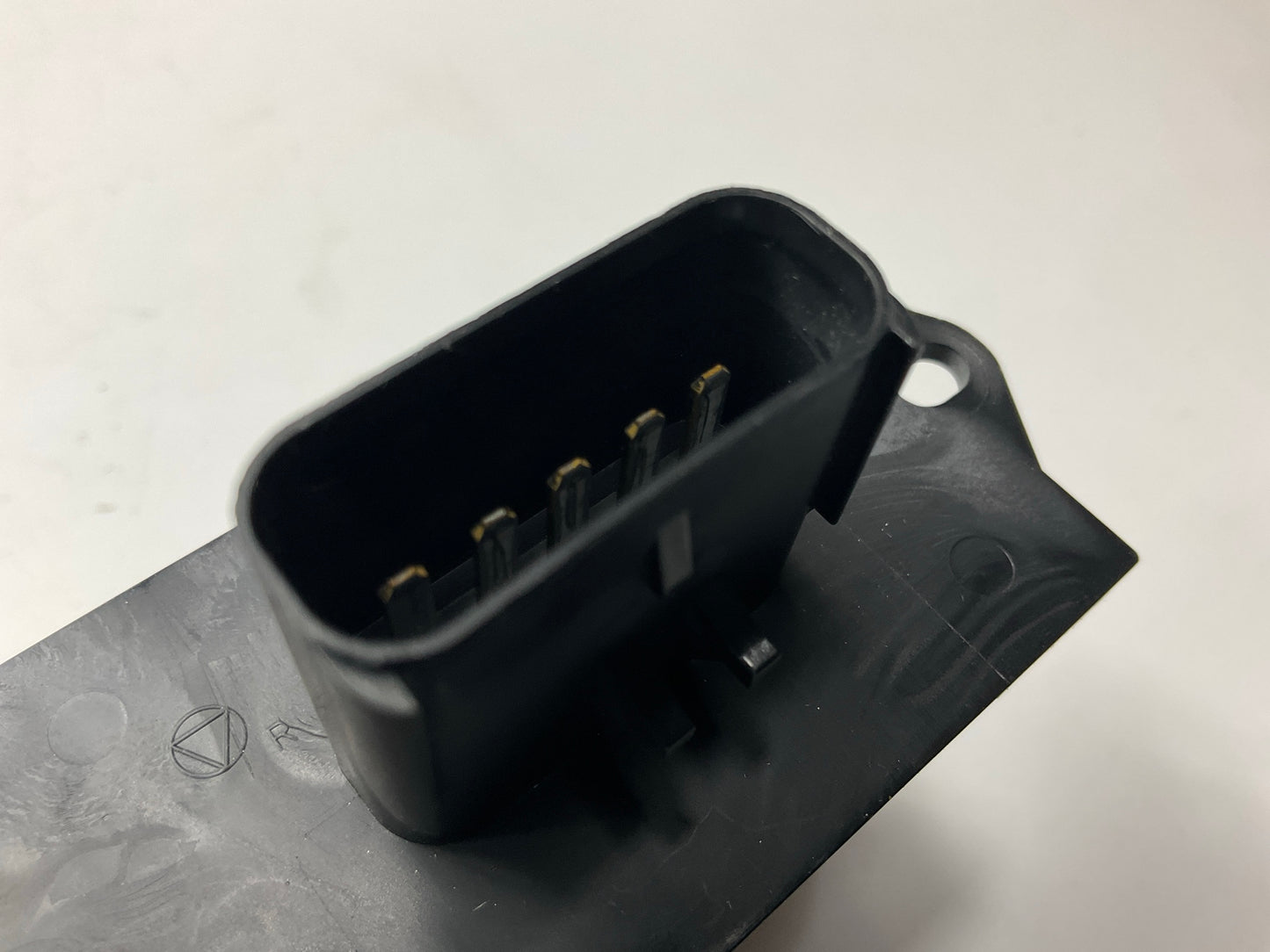 Standard Motor Products RU490 HVAC Blower Motor Resistor