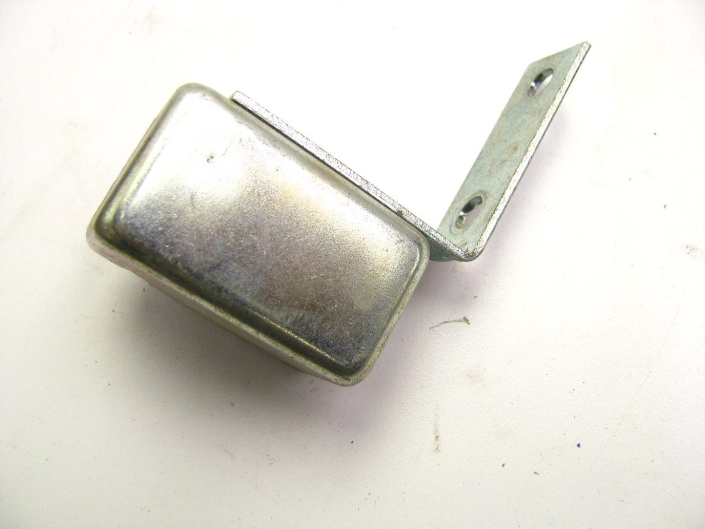 Standard RY-21 A/C Compressor Control Relay - 3747174 5209981 1R1304 561764