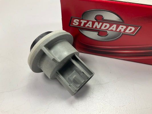 Standard Motor Products S1690 Rear Turn Signal Light Bulb Socket